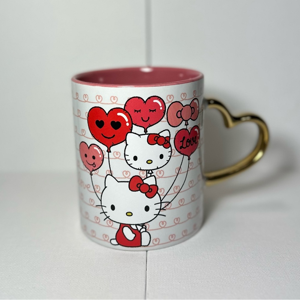 Hello Kitty Valentines mug